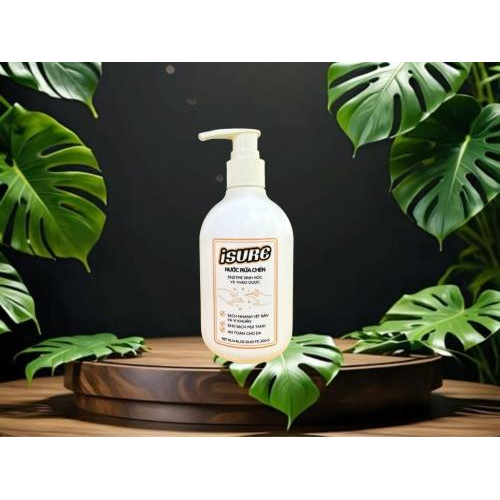 1. Dùng Quá Nhiều Nước Rửa Chén